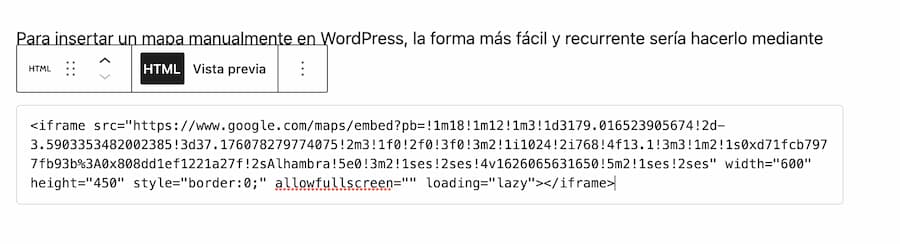 Código HTML con el iFrame insertado en el editor de WordPress